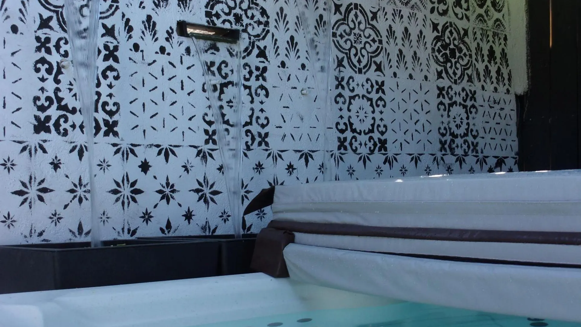 Semesterbostad Updated Dwntwn 2Bd Twnhse W/Hot Tub& Private Patio Palm Springs