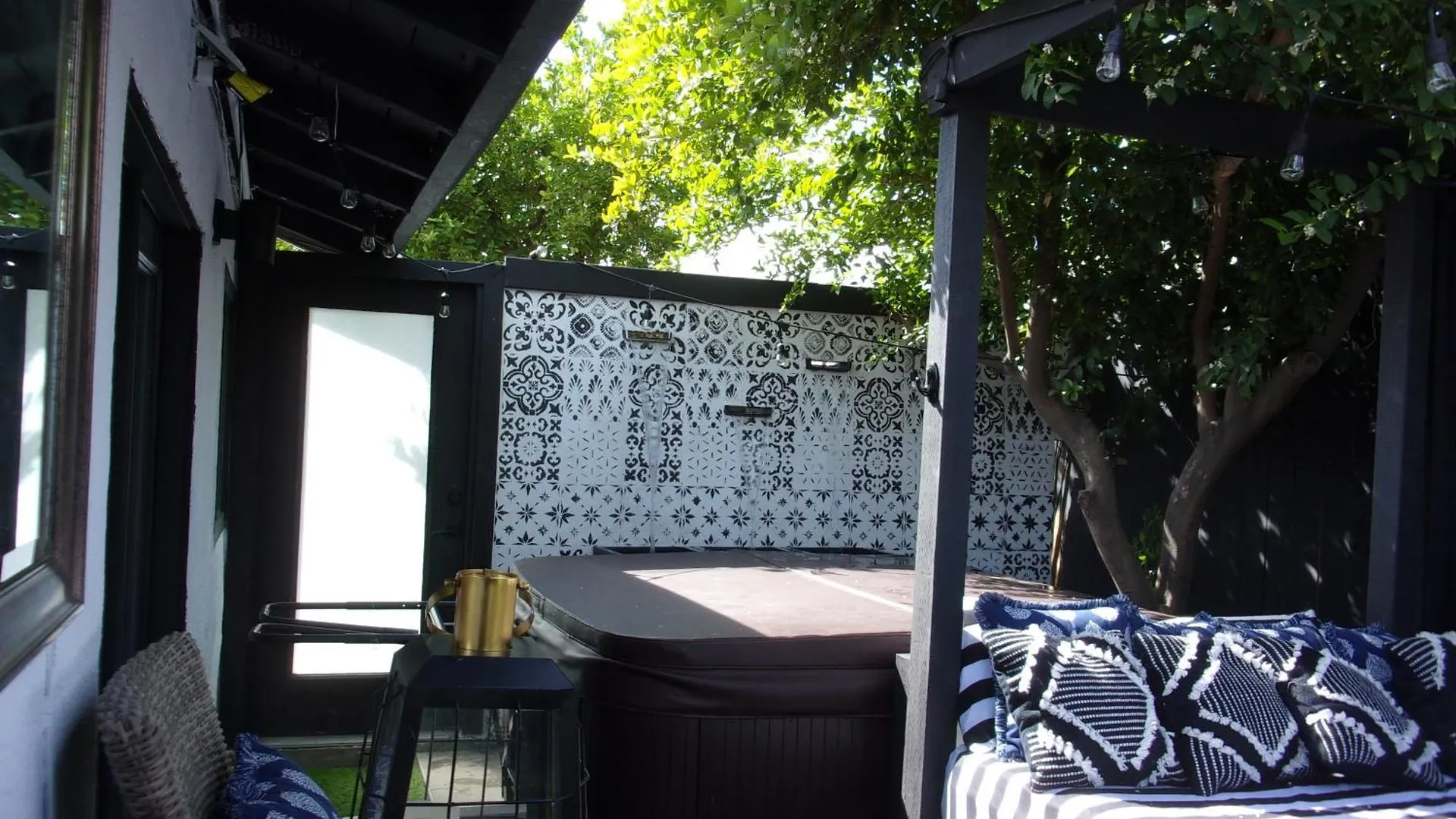 Semesterbostad Updated Dwntwn 2Bd Twnhse W/Hot Tub& Private Patio Palm Springs USA